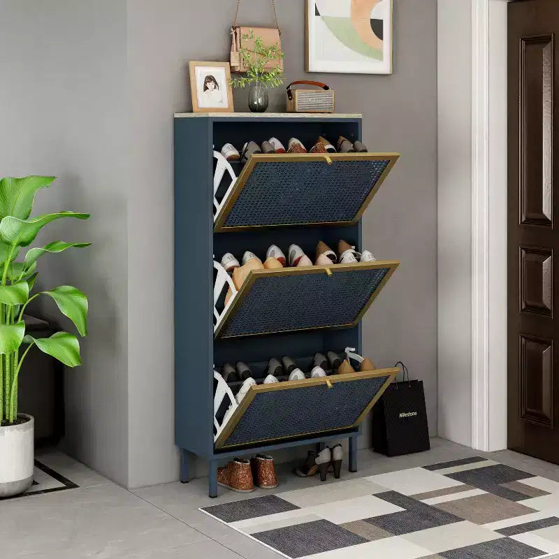 Meuble à chaussures moderne en bois avec 3 portes basculantes en métal alvéolé