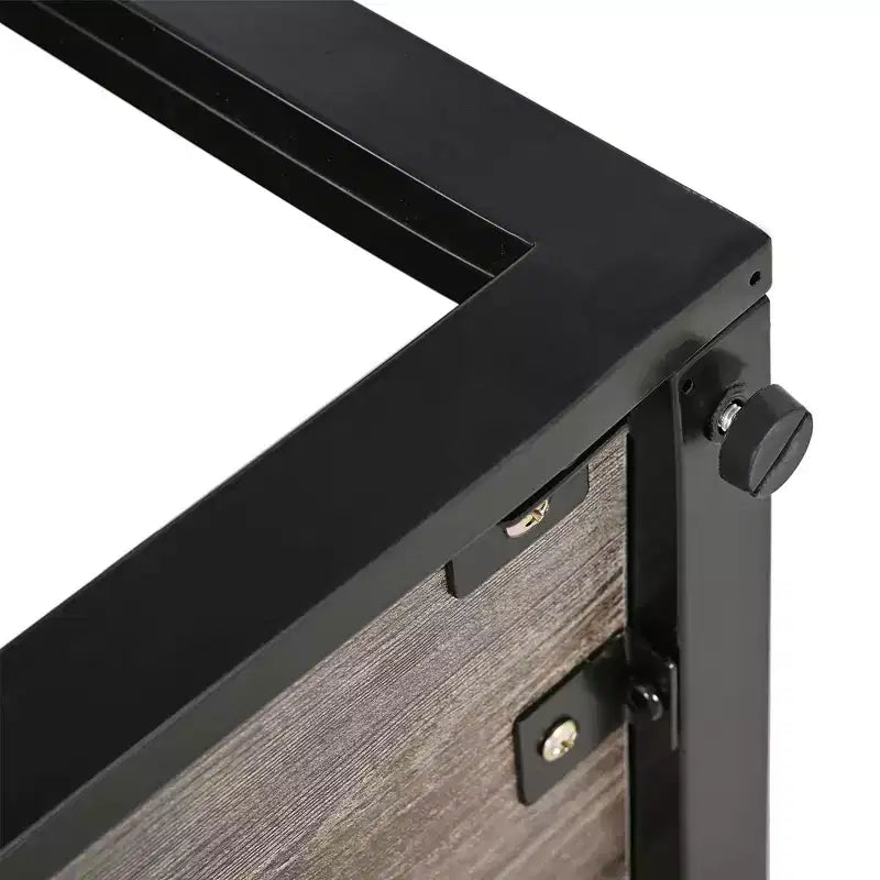 Table basse de style industriel moderne