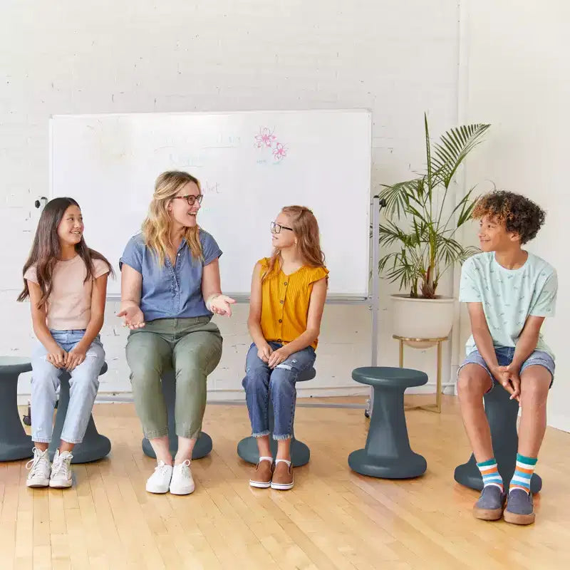 Tabouret à bascule pivotant, hauteur d'assise 45 cm, mobilier de classe